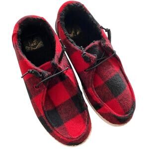 True Craft Women’s Size 6.5M  Red Black Slip On Loafers